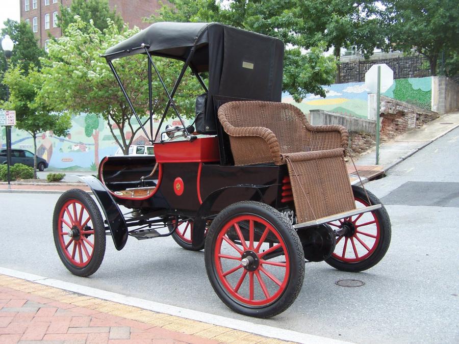  Oldsmobile Model R Curved Dash Runabout 1903 года  (фото 6 из 7)